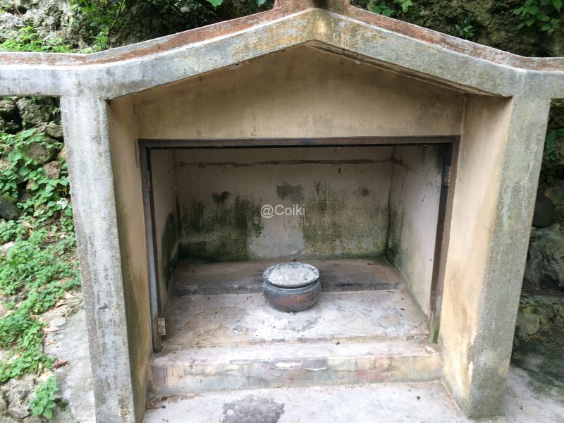 浜川御嶽の拝所