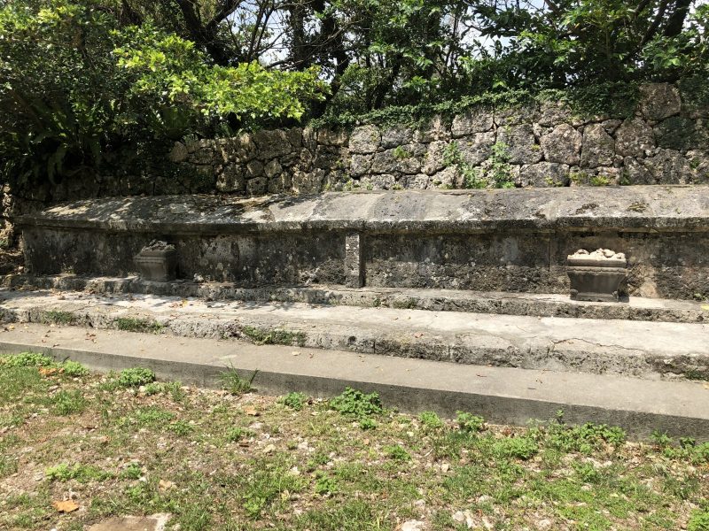 西銘方按司御墓と山川方按司御墓