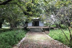 南山神社の拝殿