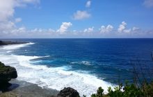 眼下の海