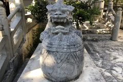 シーサー右