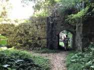 アーチのトンネル